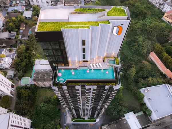 Knightsbridge Space Rama 4 Condominiums loft design à 180 m du MRT Khlong Toei