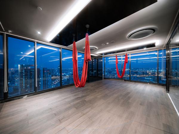 Knightsbridge Space Rama 4 Condominiums loft design à 180 m du MRT Khlong Toei