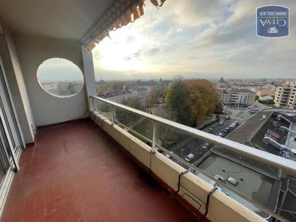 Appartement à louer 2 pièces 63.03m² Bourg-en-Bresse (01000)