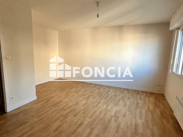 Location Appartement 2 pièces 38 m² - 15 RUE DU DESERT Limoges 87000