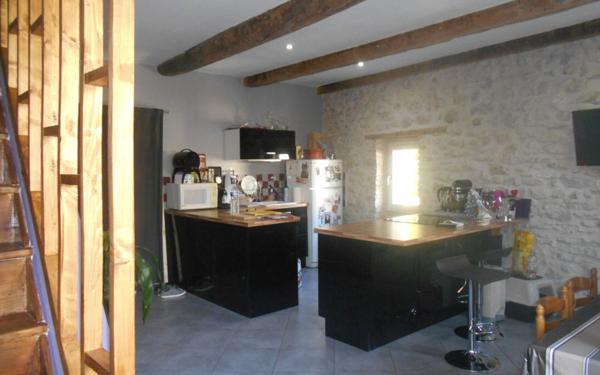 Appartement à louer    1 pièce •  Saint-Marcel-d'Ardèche