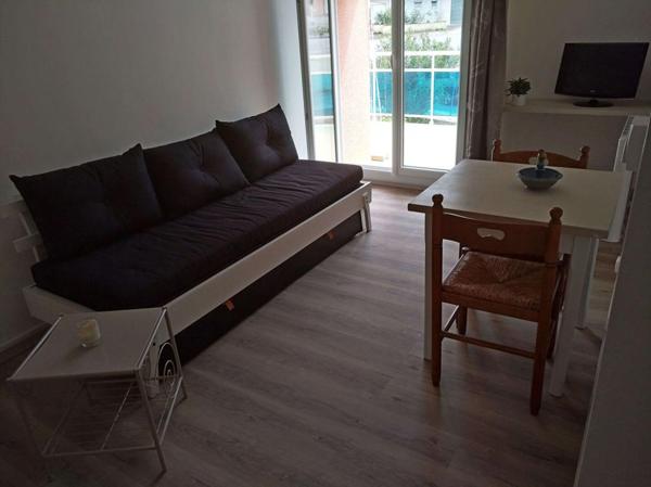 Immeuble / Résidence familiale avec piscine de 11 logements à Amélie les Bains, idéal projet professionnel ou investisseur