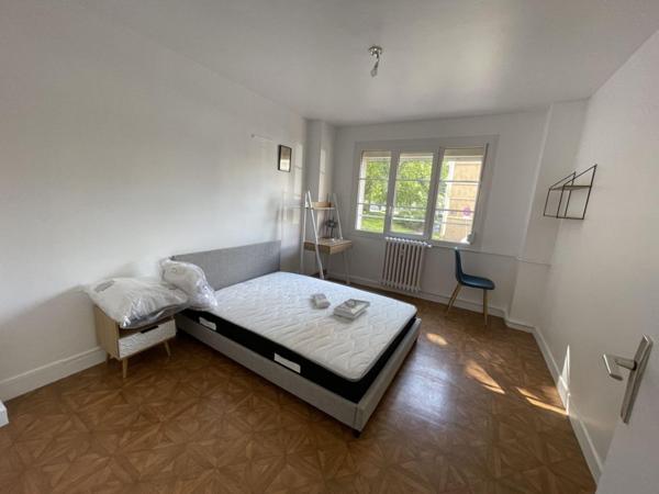 A LOUER : T4 à LILLE • Grand Palais • 1 250 € CC • Réf. G544