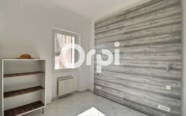 Maison à vendre    5 pièces • 118 m2 Marseille 10