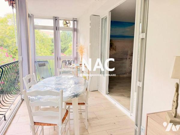 Grand appartement 2 pièces de 55m² habitable en centre-ville de Cavalaire