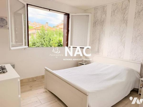 Grand appartement 2 pièces de 55m² habitable en centre-ville de Cavalaire