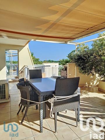 Appartement 5 pièces de 100 m² à Mandelieu-la-Napoule (06210)