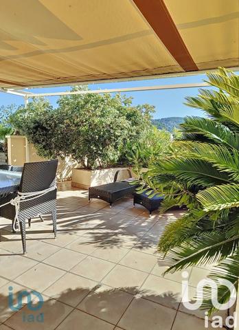 Appartement 5 pièces de 100 m² à Mandelieu-la-Napoule (06210)