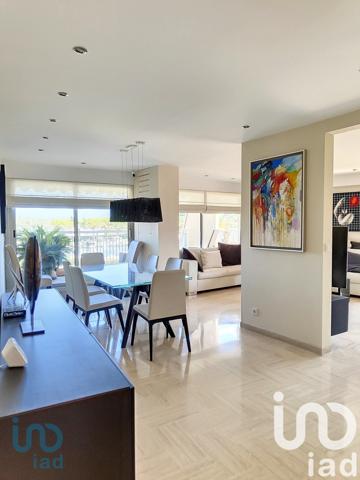 Appartement 5 pièces de 100 m² à Mandelieu-la-Napoule (06210)