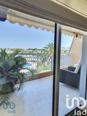 Appartement 5 pièces de 100 m² à Mandelieu-la-Napoule (06210)