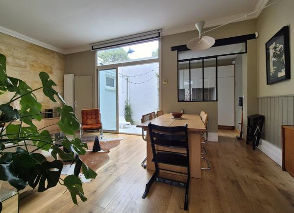 Maison avec patio Bordeaux St Genès