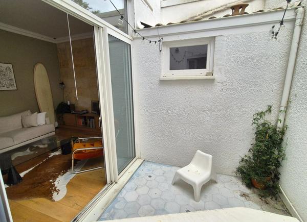 Maison avec patio Bordeaux St Genès