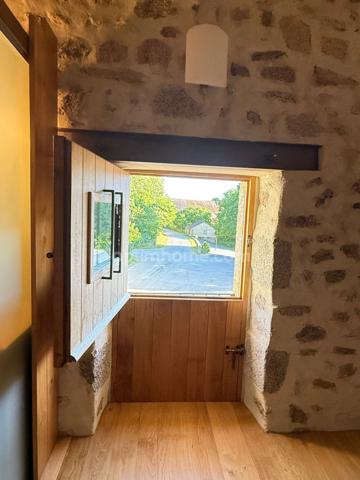 DUN LE PALESTEL SUPERBE GRANGE RENOVEE AVEC GOUT A USAGE PROFESSIONEL ET/ OU D'HABITATION OU DE GARAGE