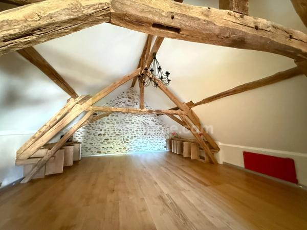 DUN LE PALESTEL SUPERBE GRANGE RENOVEE AVEC GOUT A USAGE PROFESSIONEL ET/ OU D'HABITATION OU DE GARAGE