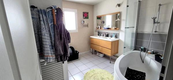 Vente                                                      Maison
                        
                     5 pièces                      85 m2                     à Arnage
