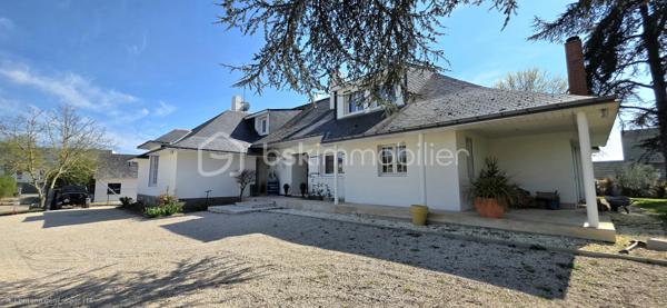 DEMEURE 280 m² — PISCINE CHAUFFÉE — TERRAIN 2 200 m² — SAINT-BARTHÉLEMY-D’ANJOU

Aux portes d’Angers (10 min en bus du centre-ville), propriété familiale de 10 pièces entièrement rénovée en 2025 sur un parc clos et paysagé de 2 200 m² en zone pavillonnaire.

Le coup de cœur : un salon cathédrale de 60 m² avec cheminée et verrière, baigné de lumière.

Les plus :
         •     Cuisine équipée neuve de 25 m²
      •     5 chambres, 3 salles d’eau
      •     Espace indépendant de 50 m² (Airbnb / bureau / studio)
      •     Piscine chauffée + pool house + terrasse pierre
      •     Sous-sol complet, cave, 6 places de parking
      •     DPE C — Chauffage aérothermie — GES A

À 10 minutes d’Angers, le calme d’une maison de vacances au quotidien

Et pour le reste… les photos parlent d’elles-mêmes 📸✨
📞 Contactez moi dès maintenant pour organiser une visite

Mode de chauffage Pompe à Chaleur
Taxe Foncière 4434€