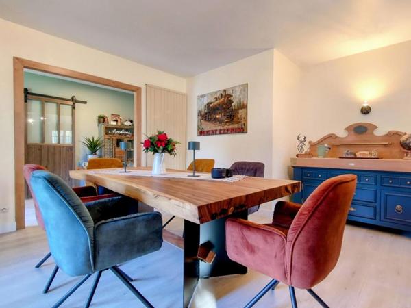 Belle périgourdine de charme avec chambres d'hôtes et piscine chauffée sur 1 hectare de terrain