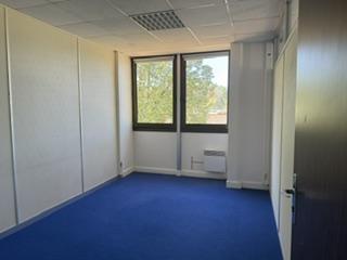 Location Local D Activite 2875 77183 Croissy Beaubourg 889121