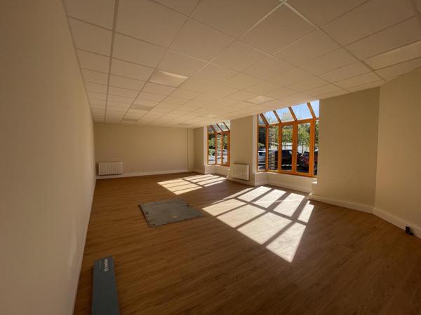 Location Local D Activite 2875 77183 Croissy Beaubourg 889121