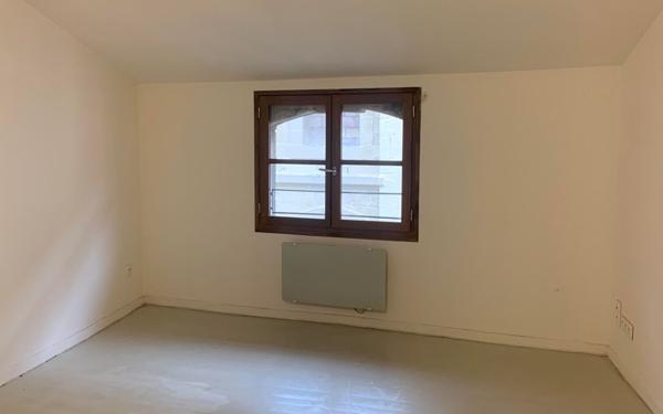 Appartement à louer    2 pièces • 55,49 m2 Sommières