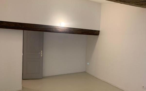 Appartement à louer    2 pièces • 55,49 m2 Sommières
