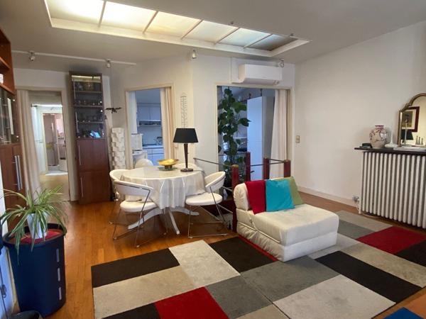 Hyper centre appartement avec balcon