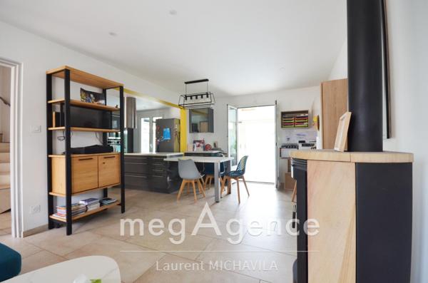 Maison à VILLENEUVE-LES-BEZIERS, 34420 - 5 pièces 120m²