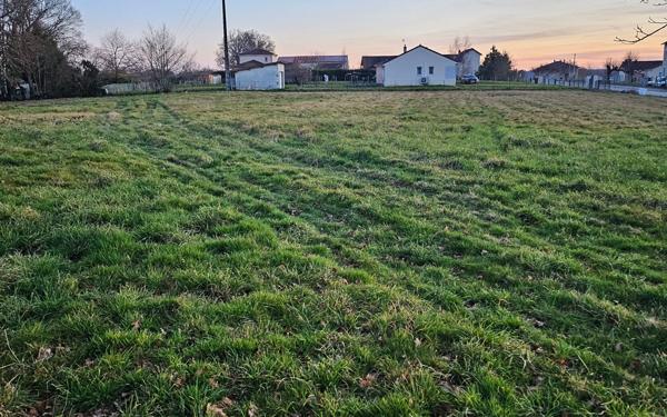 Terrain à vendre    Burgnac