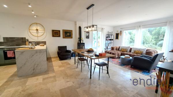 VILLECROZE VILLA NEUVE PLAIN PIED 3 CHS AU CALME