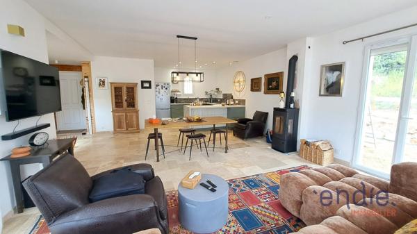 VILLECROZE VILLA NEUVE PLAIN PIED 3 CHS AU CALME