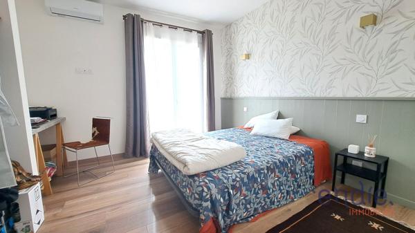 VILLECROZE VILLA NEUVE PLAIN PIED 3 CHS AU CALME