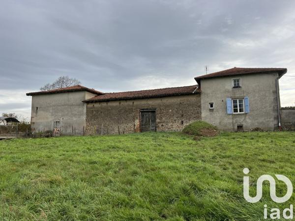 Ferme 8 pièces de 158 m² à Pomeys (69590)