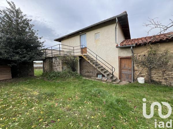 Ferme 8 pièces de 158 m² à Pomeys (69590)