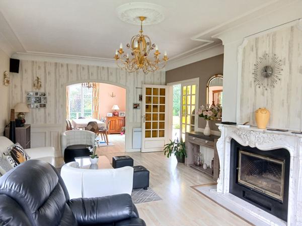 Maison 7 pièces – 186 m² environ à Domloup (ref : 38226)