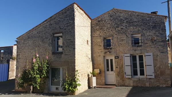 Confortable maison au charme certain Varaize (17400)