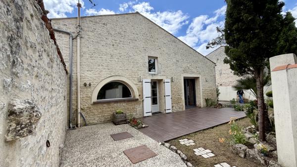 Confortable maison au charme certain Varaize (17400)
