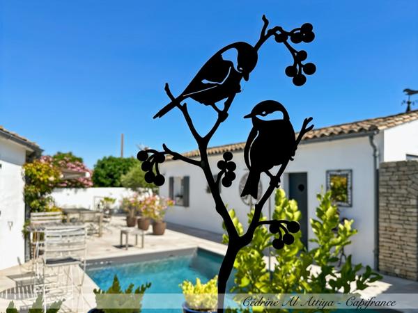 Villa à vendre de 138m2 à Sainte-Marie-de-Ré, 5 pièces, piscine, stationnements