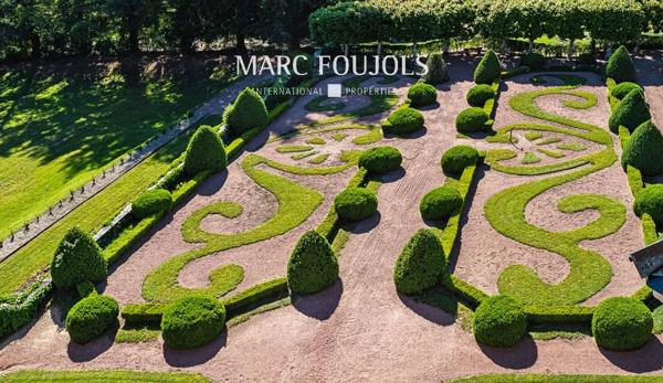 SOLOGNE – château en parfait état, parc 18 HA – 1h45 mn de Paris