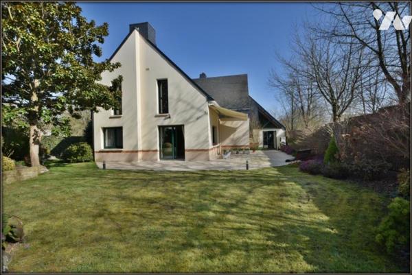 GRANDE MAISON D'ARCHITECTE 236m2 LE RHEU CENTRE