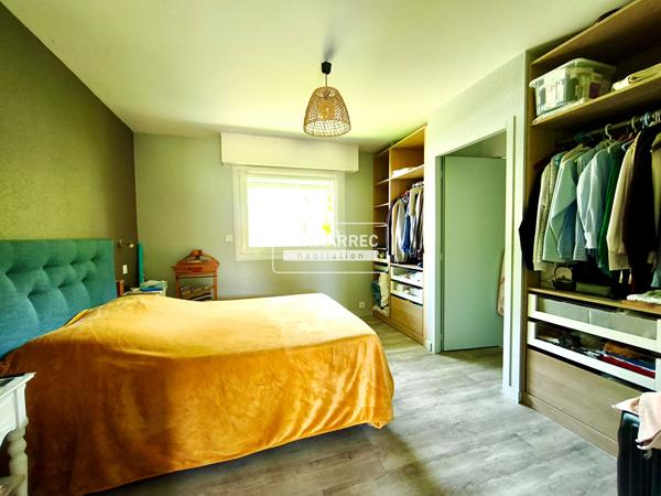 Maison 5 pièces – 109 m² environ à Vannes (ref : 100876-AV)