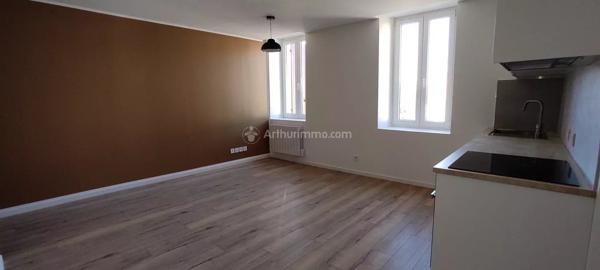 Location                                                      Appartement
                        
                     2 pièces                      39 m2                     à Carmaux