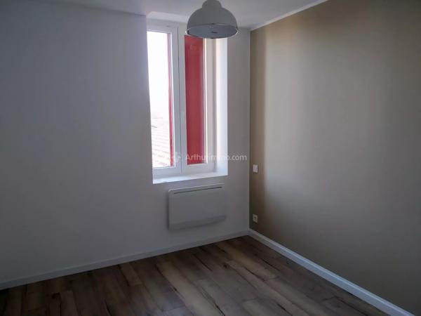 Location                                                      Appartement
                        
                     2 pièces                      39 m2                     à Carmaux