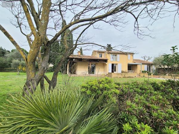 Maison à vendre à Pierrelatte dans la Drôme (26700), ref : 26060-827