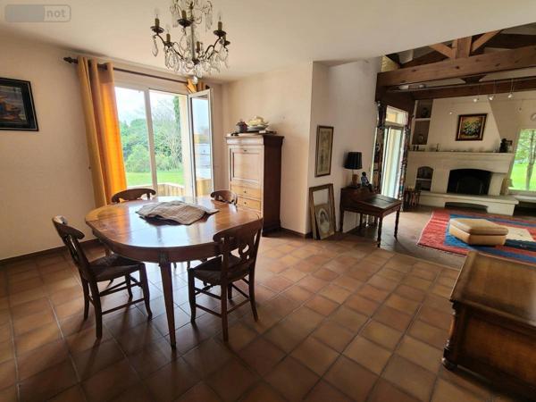 Maison à vendre à Pierrelatte dans la Drôme (26700), ref : 26060-827