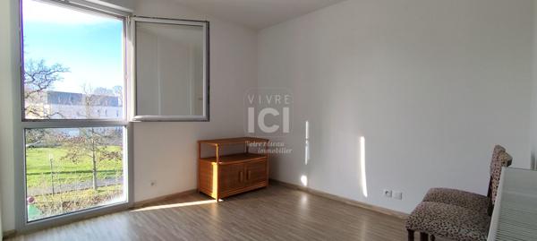 A VENDRE !Dernier étage, rare sur Orvault Bourg : lumineux, récent et sans travaux, prêt à accueillir votre nouvelle vie !