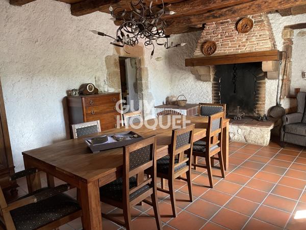 MAISON À VENDRE DE 8 PIÈCES DE 266,00 M²