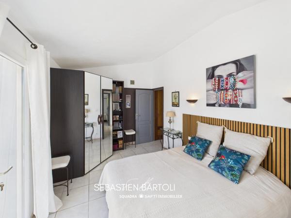 Villa vue montagne avec piscine et 3 dépendances