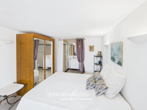 Villa vue montagne avec piscine et 3 dépendances