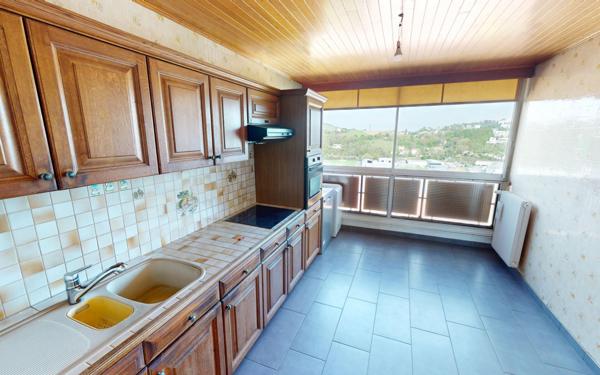 Appartement à vendre    4 pièces • 88 m2 Saint-Priest-en-Jarez