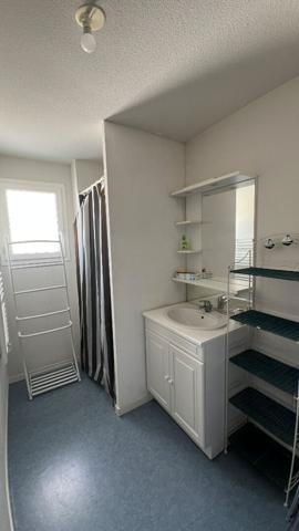 Studio 32m² - Balcon et stationnement privatif